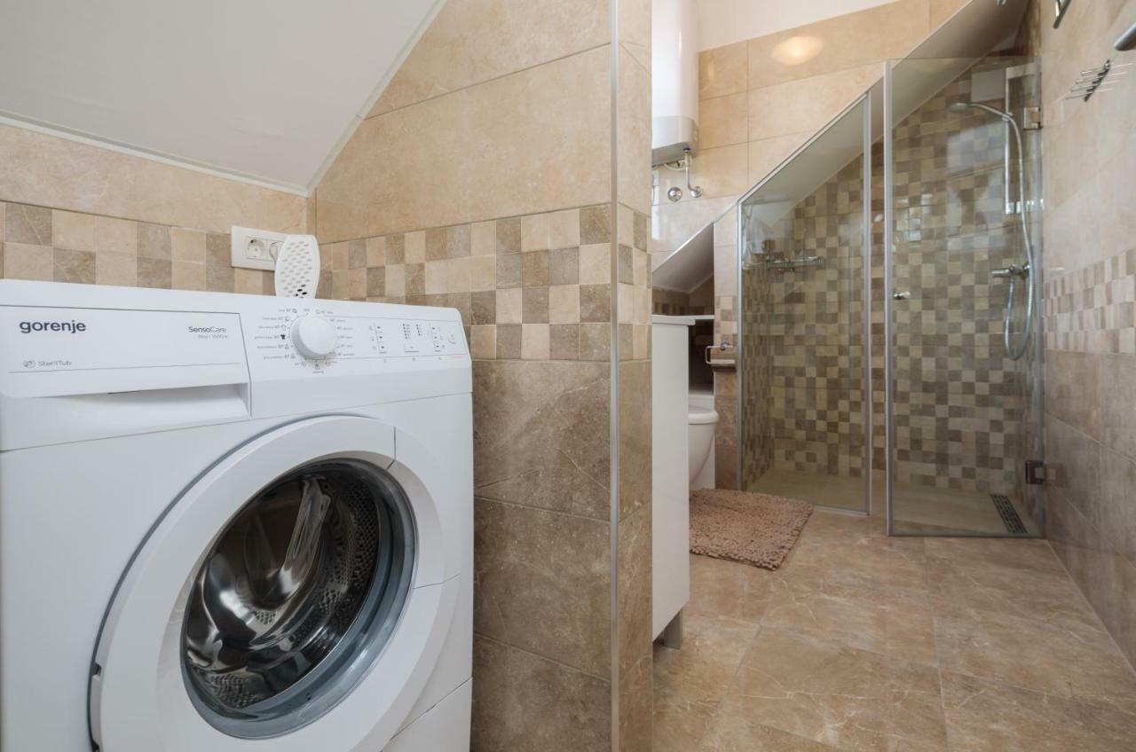 Apartmani Oaza Трогир Екстериор снимка