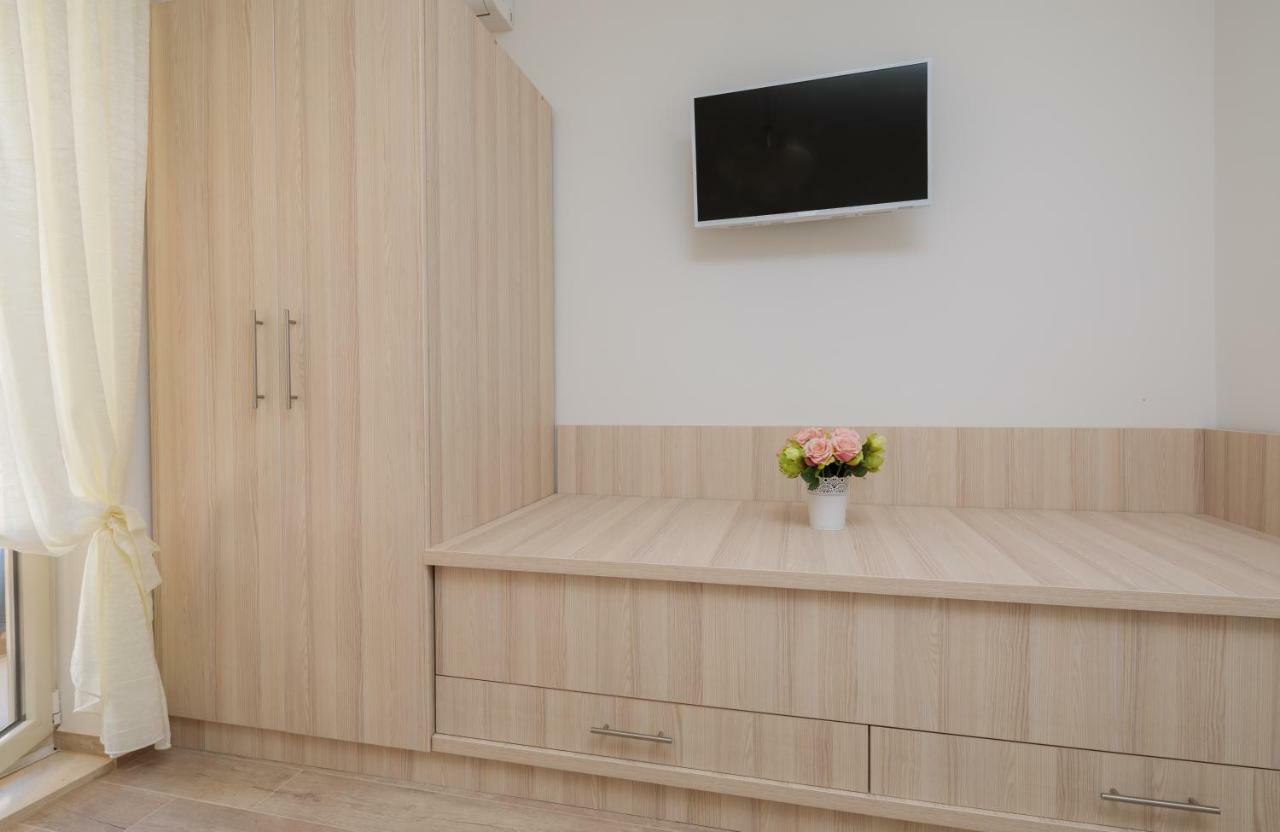 Apartmani Oaza Трогир Екстериор снимка