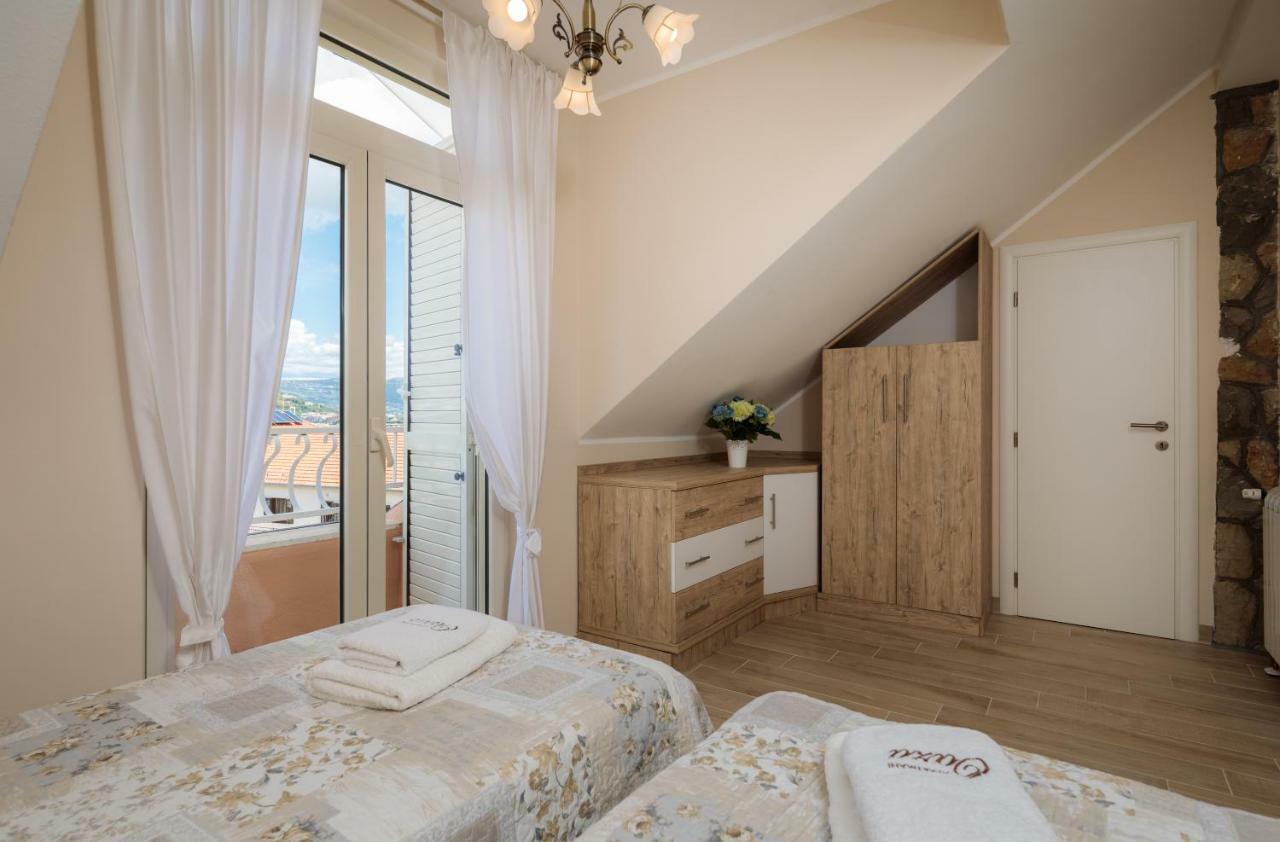 Apartmani Oaza Трогир Екстериор снимка
