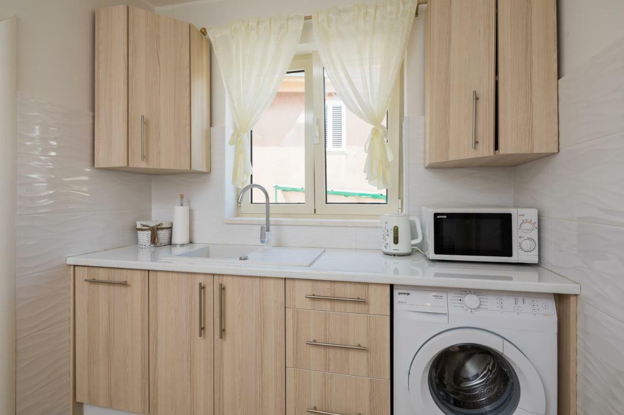 Apartmani Oaza Трогир Екстериор снимка